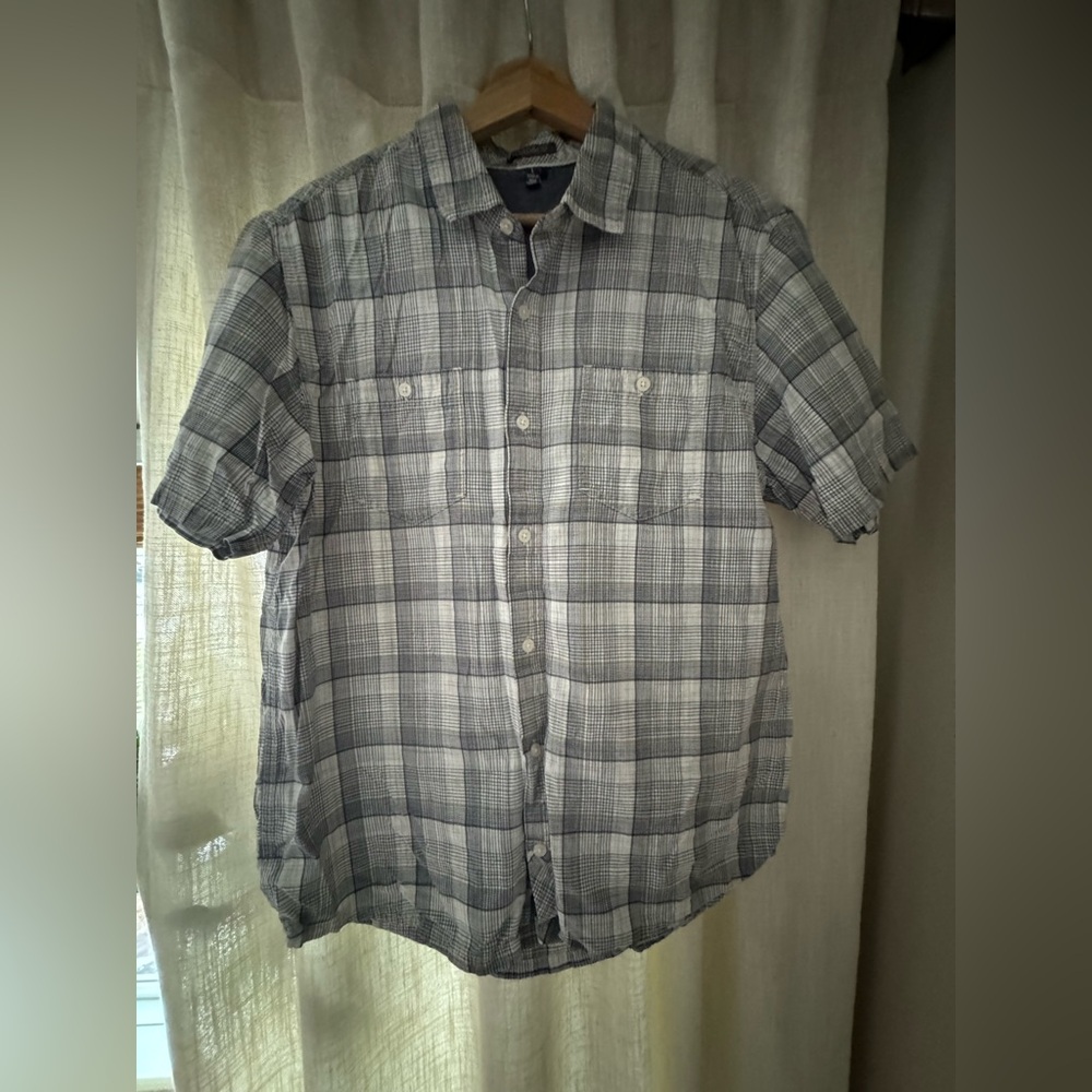 Toad&Co Men's Gray and White Plaid Button Down Shirt